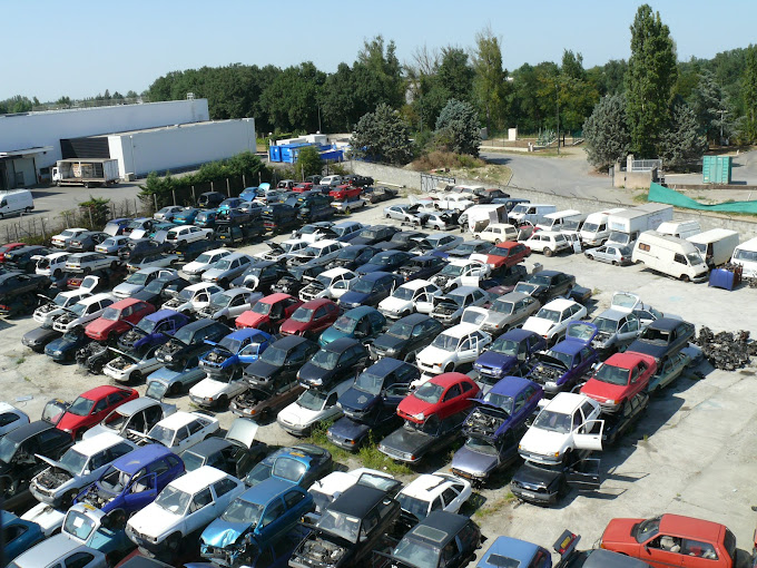 Aperçu des activités de la casse automobile JACKY RECUPERATION AUTO située à MURET (31600)